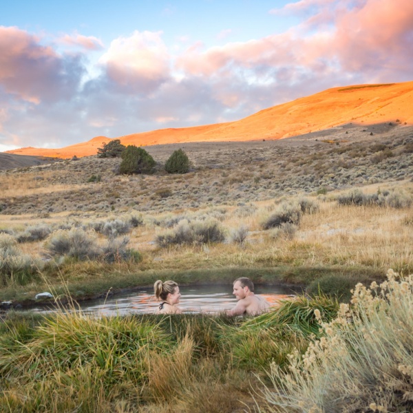 Hot Springs in Oregon: Natural Hot Springs in the USA: Hart Mountain Hot Springs in Oregon