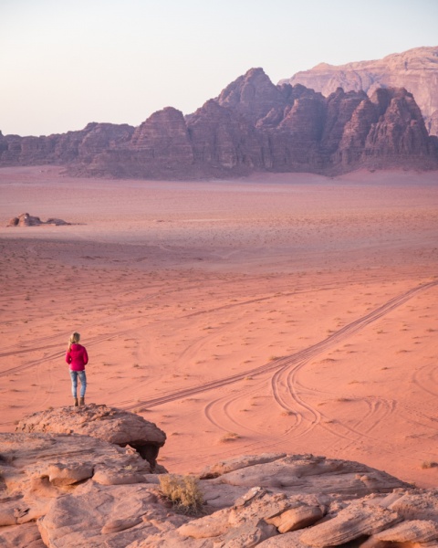 The Best Places to Visit in Jordan: Tourist Attractions: Sunset at Wadi Rum in Jordan