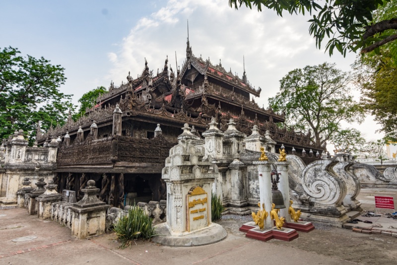 Best Things to see in Mandalay, Myanmar: Shwenandaw Monastery