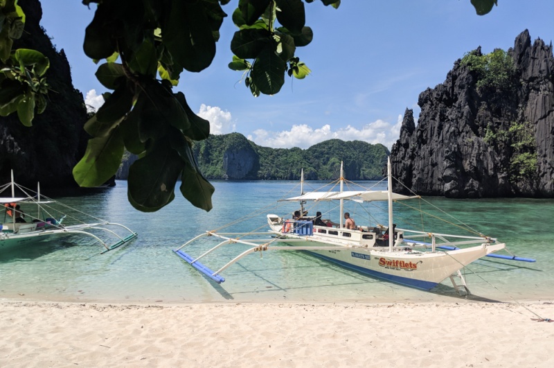 Things to Know Before Visiting the Philippines: Tips for Visiting: Banka Boat in El Nido
