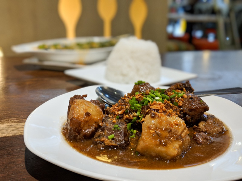 Best Food to Eat in the Philippines: Adobo