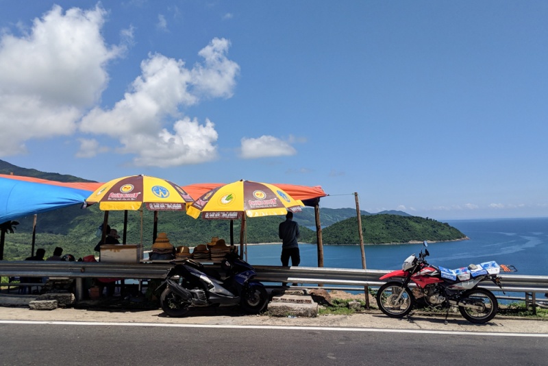 Drive the Hai Van Pass, Vietnam by Motorbike: Motorcycle Trip: Hai Van Pass, Vietnam