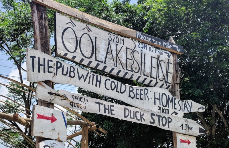 Phong Nha, Vietnam: The Duck Stop & Pub with Cold Beer