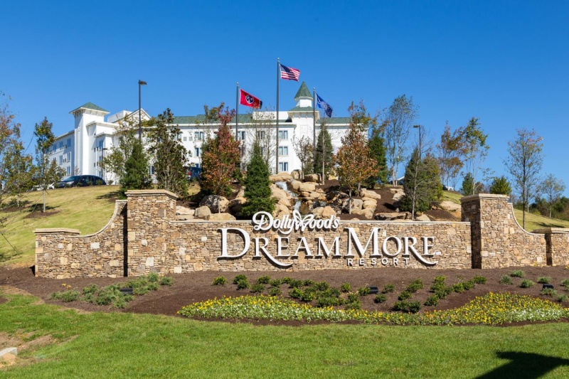 Smoky Mountains Hotels: Smoky Mountain Resorts: Best Hotels in the Smokies: Dollywood's DreamMore Resort