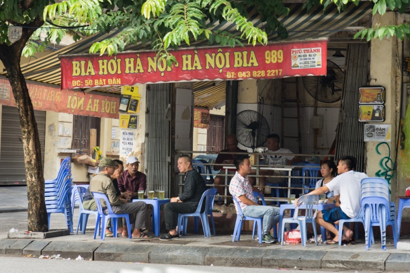 What to Eat and Drink in Hanoi: Bia Hoi