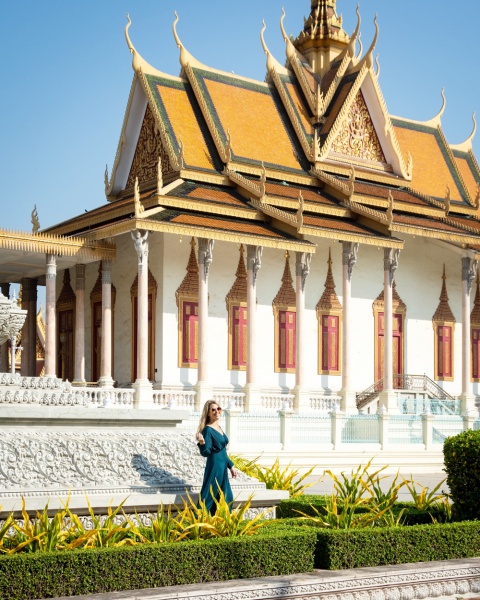 Top Things To Do & See in Phnom Penh, Cambodia: Silver Pagoda (Wat Preah Keo Morakot)