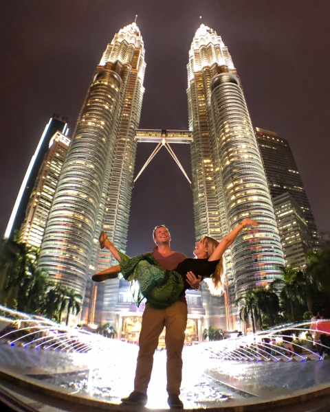 Top Things to Do & See in Kuala Lumpur, Malaysia: Petronas Towers