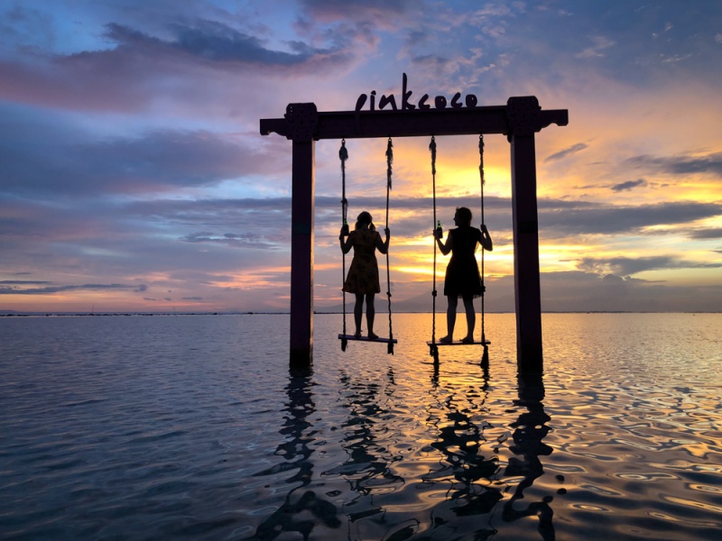 Best Things to do on the Gili Islands, Lombok, Indonesia: Swing at PinkCoco