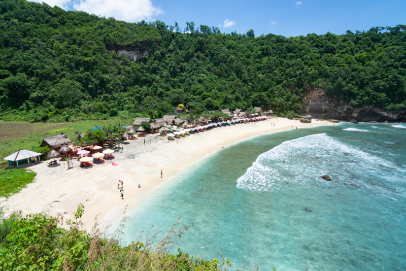 Best Things to do on Nusa Penida, Bali, Indonesia: Atuh Beach