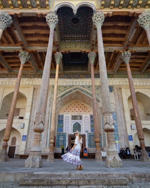 Bukhara, Uzbekistan - The Best Things to See & Do: Bolo Hauz Mosque