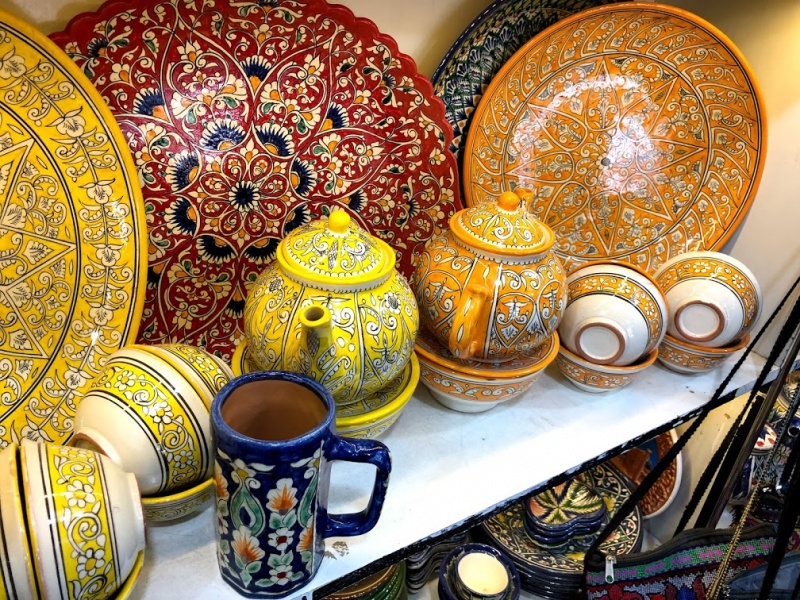 Guide to Shopping in Uzbekistan: What to Buy and How Much to Pay: Ceramic Plate Sets