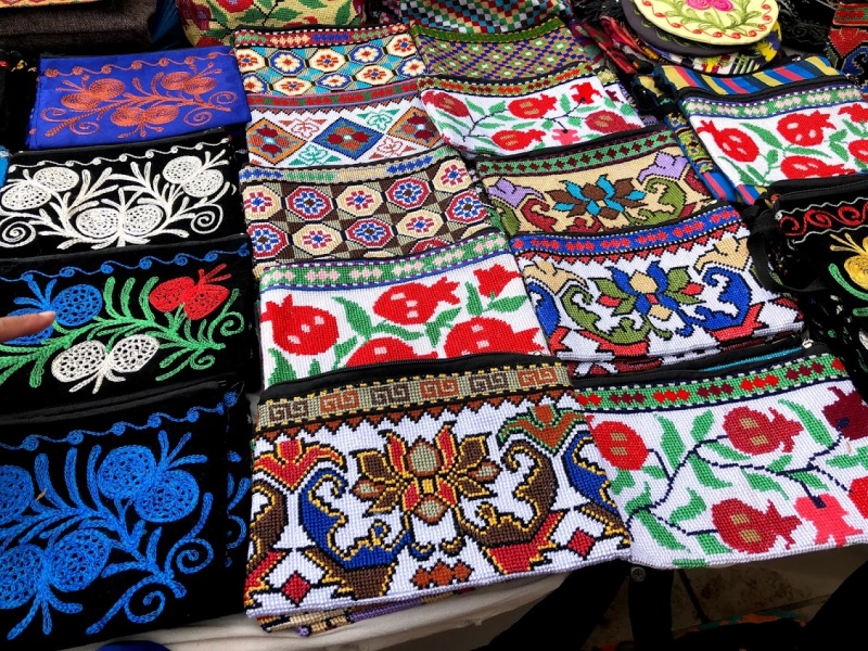 Guide to Shopping in Uzbekistan: What to Buy and How Much to Pay: Embroidered Pouches