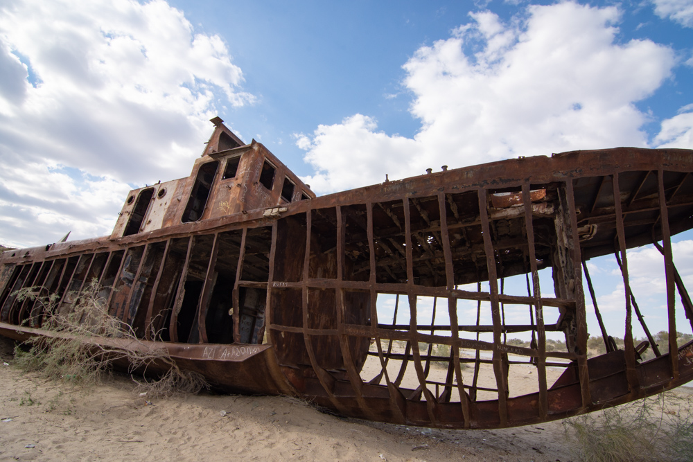 Muynak, Uzbekistan: A Visit to the Aral Sea Ship Graveyard – Wandering