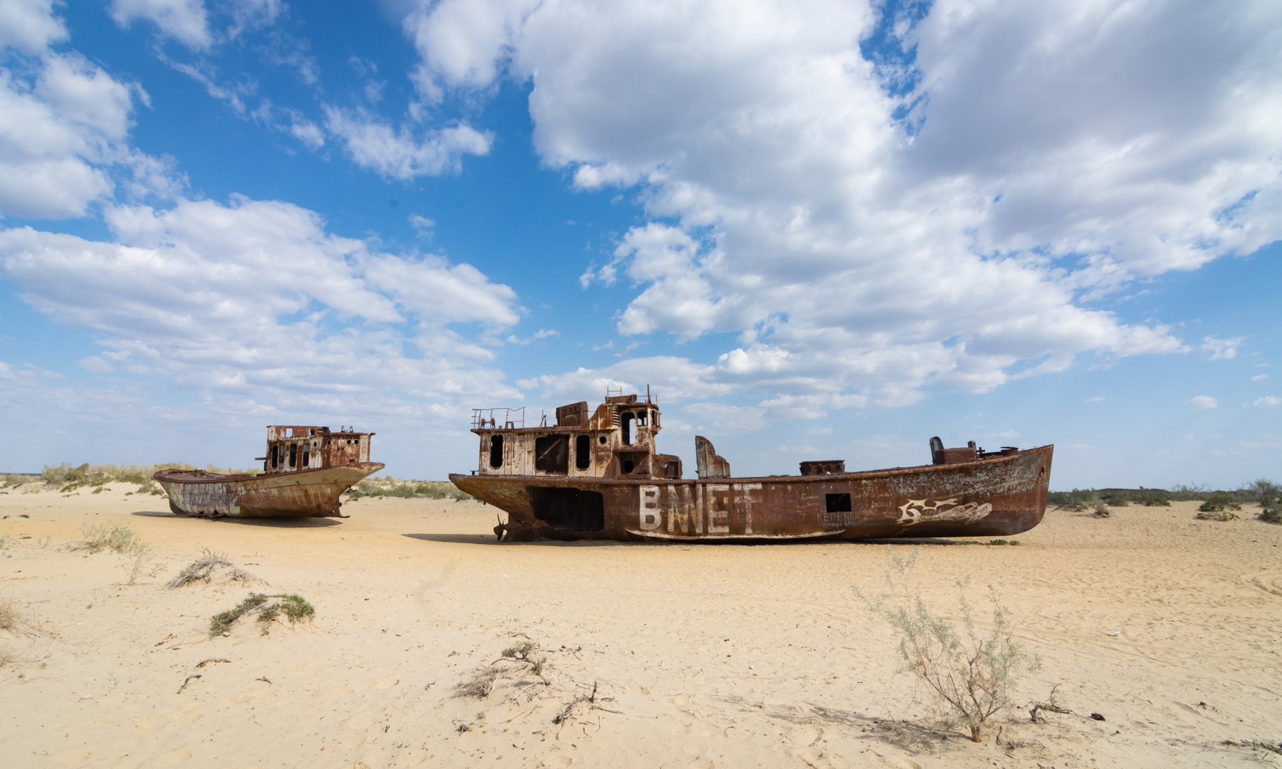 Muynak, Uzbekistan: A Visit to the Aral Sea Ship Graveyard – Wandering