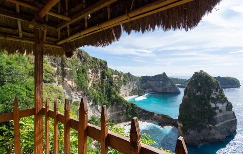 View from the Famous Nusa Penida Tree House Rumah Pohon