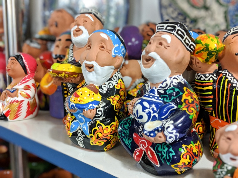 Shopping in Uzbekistan - What Souvenirs to Buy: Ceramic Figurines