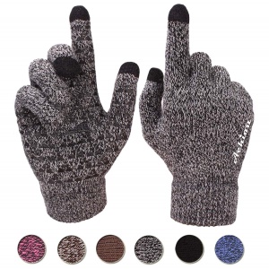 What to Pack for a Trip to Iceland: Touchscreen Knit Gloves