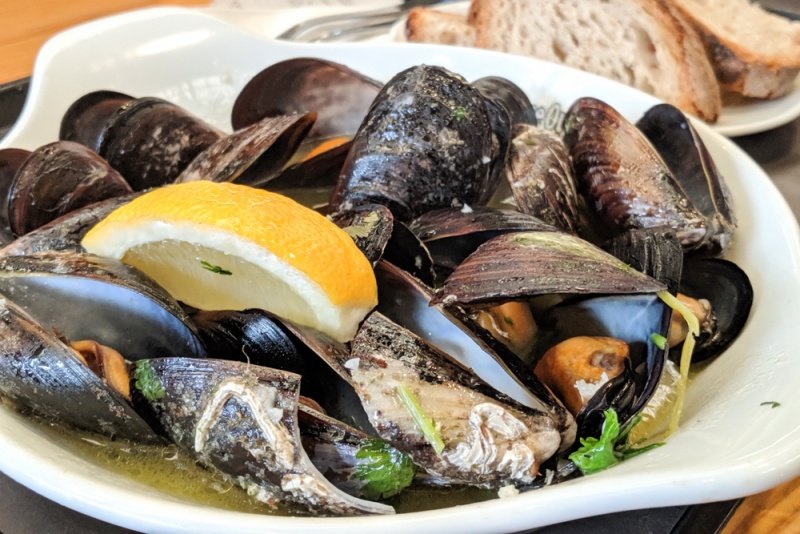 Top Things to do in Lisbon, Portugal: Steamed Mussels at Time Out Market