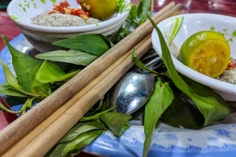 Vietnamese Herbs: Vietnamese Coriander - Rau Ram (Rau răm)