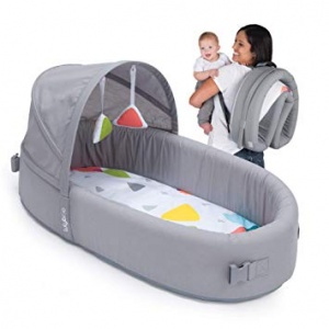 Perfect Gift List for Traveling Parents: Portable Baby Bassinet
