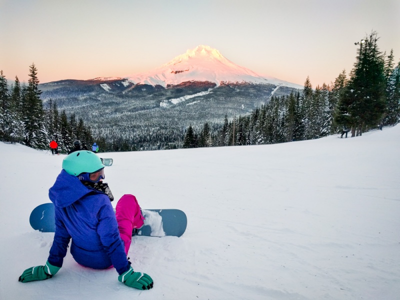 Best Things to do in Hood River, Oregon: Skiing & Snowboarding