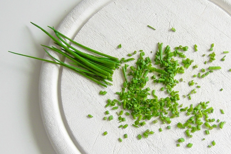 Herbs in Vietnam: Chinese Chives (Hẹ)