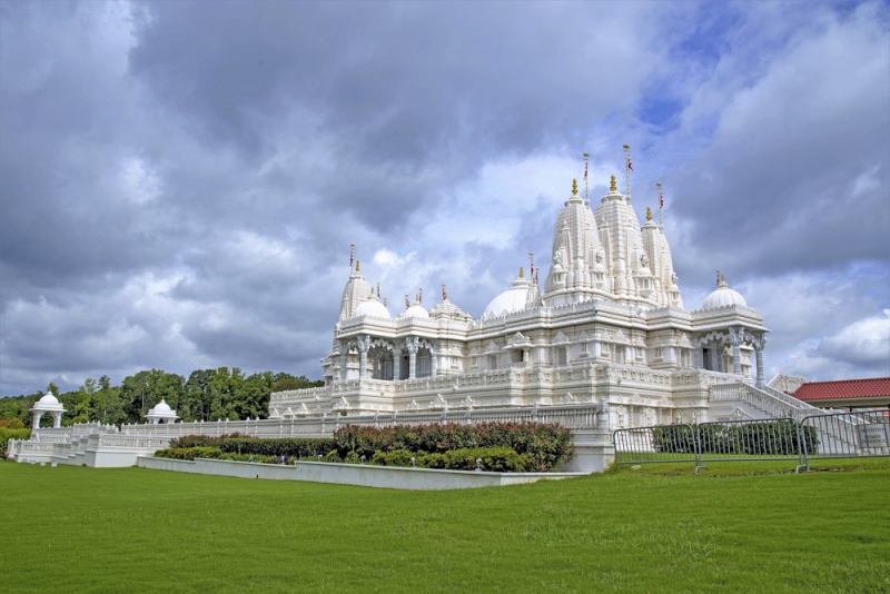 Weird Things to see in Georgia: BAPS Shri Swaminarayan Mandir Hindu Temple