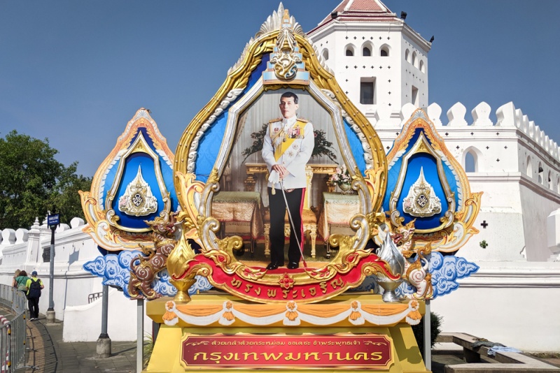 Tips for Thailand: Respect the King