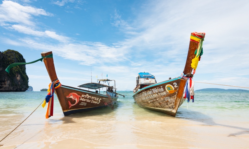 Thailand 2 Week Itinerary: Long Tail Boats