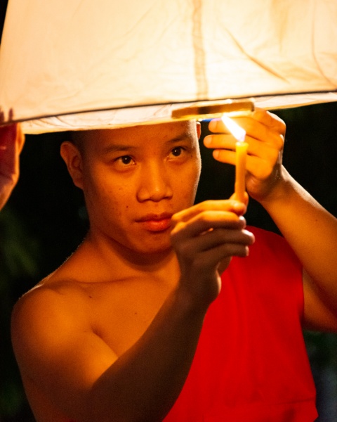 Thailand Itinerary - 2 Week: Chiang Mai (Monk Lighting a Sky Lantern at Yee Ping Festival)