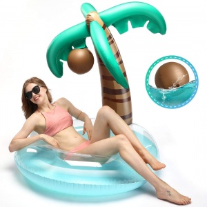 What to Pack for a Vacation in Hawaii: Fun Pool Float