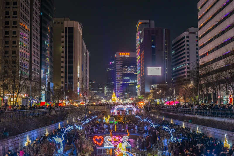 2 Days in Seoul, South Korea Itinerary: Cheonggyecheon Stream