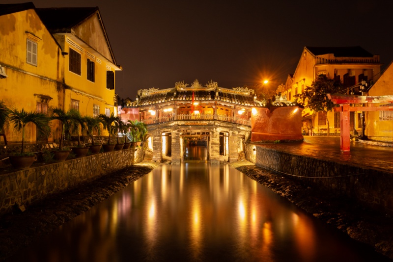 2 Weeks in Vietnam Itinerary: Japanese Bridge, Hoi An