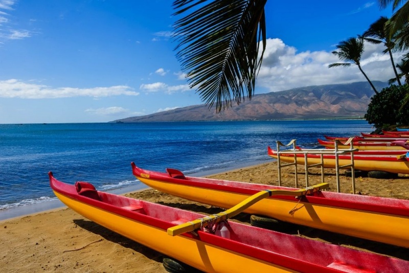 Best Maui Airbnbs in Kihei, Hawaii (Outrigger Canoes)