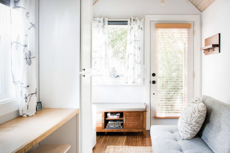 Best Airbnbs in Charleston, South Carolina: Cedar House Rules