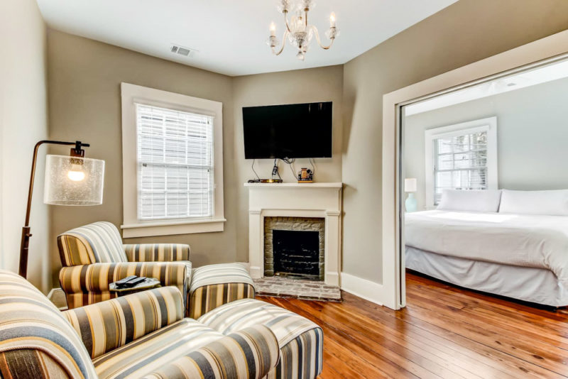 Best Savannah Airbnbs: Historic Downtown Home