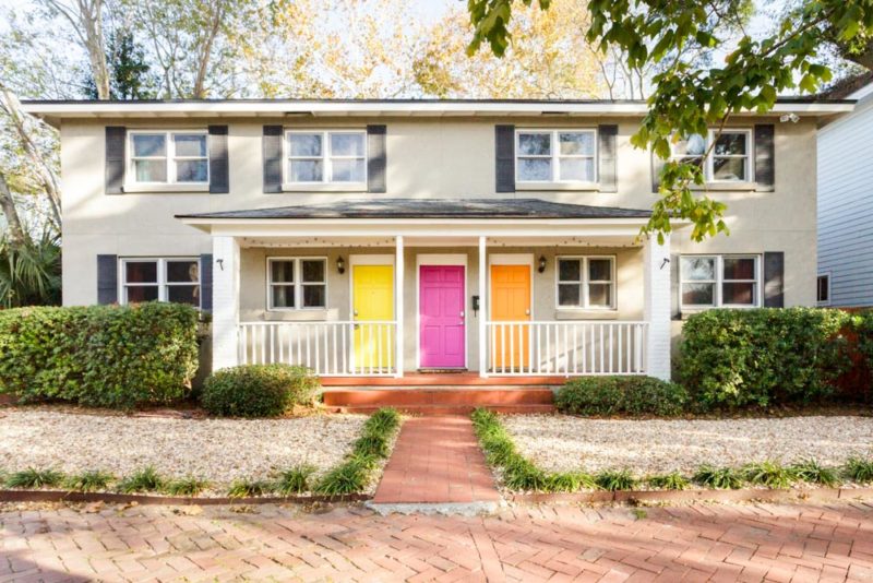 Best Savannah Airbnbs: Instaworthy Apartment
