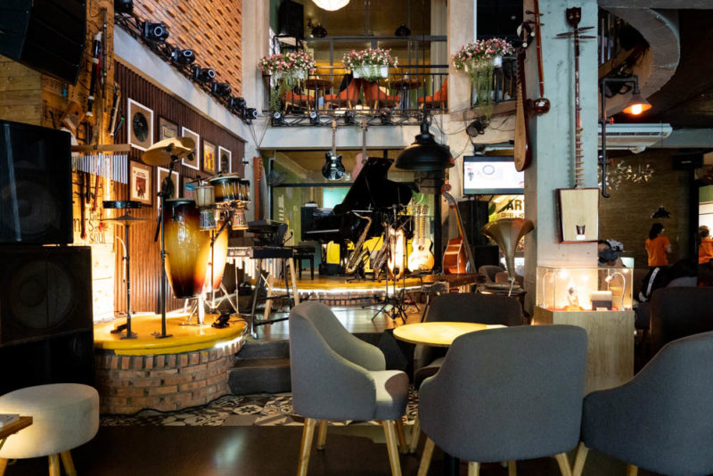 Best Things to do in Vung Tau, Vietnam: Cafe Art Mio