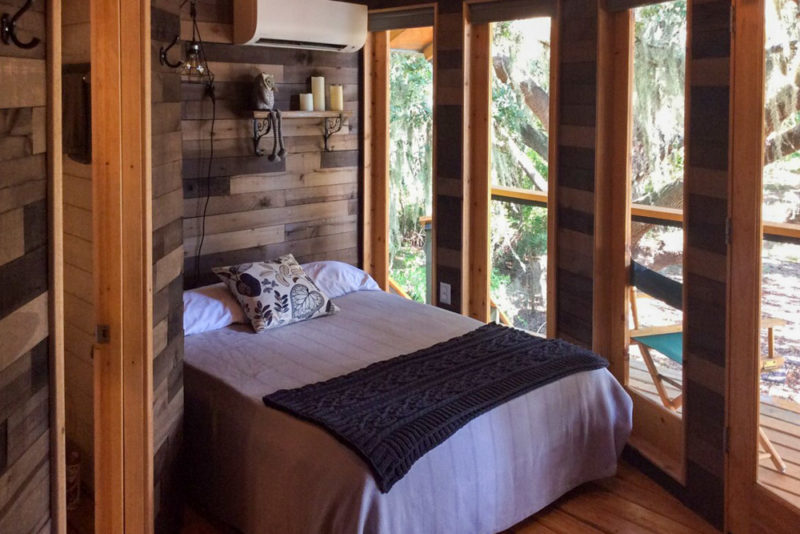 Cool Disney World Airbnbs & Vacation Rentals: Treehouse in the Woods