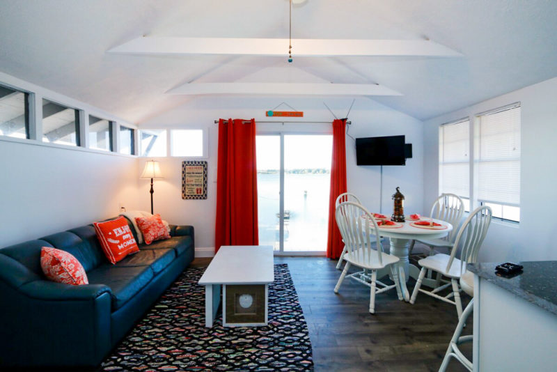 Cool Orlando Airbnbs & Vacation Rentals: Lake Stark Boathouse