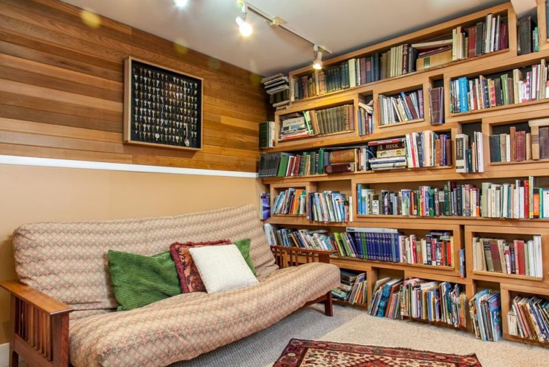 Unique Airbnbs in Bend, Oregon: The Book House