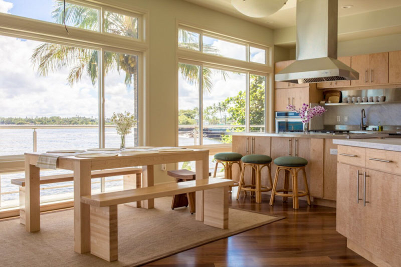 Airbnb Hilo, Hawaii Vacation Home: Oceanfront House in Hilo Bay