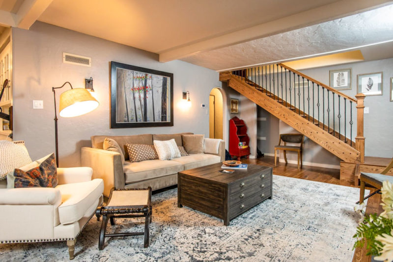 Best Airbnbs in Colorado Springs: Stratton House