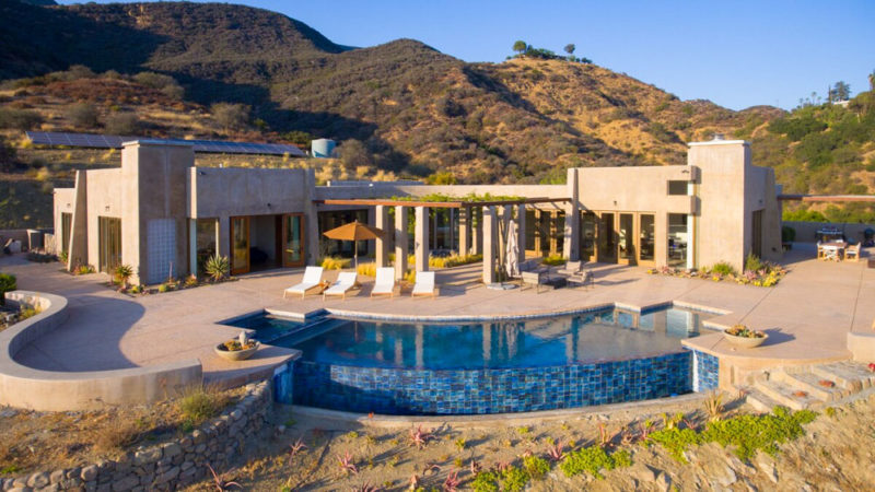 Best Airbnbs in Ojai, California: Sky Mountain Villa
