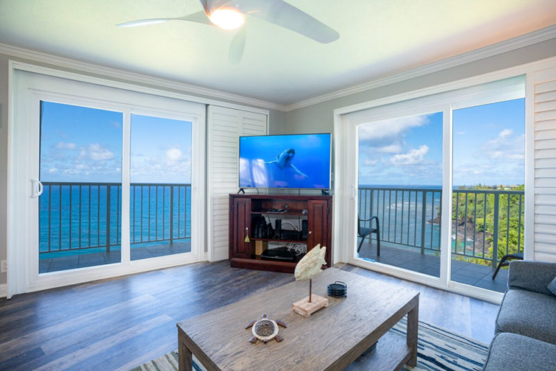 Best Airbnbs in Princeville, Kauai: Oceanfront Penthouse