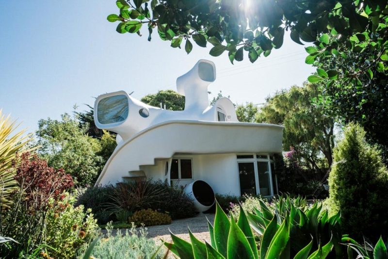 Best Airbnbs in Santa Cruz, California: Sculptured House
