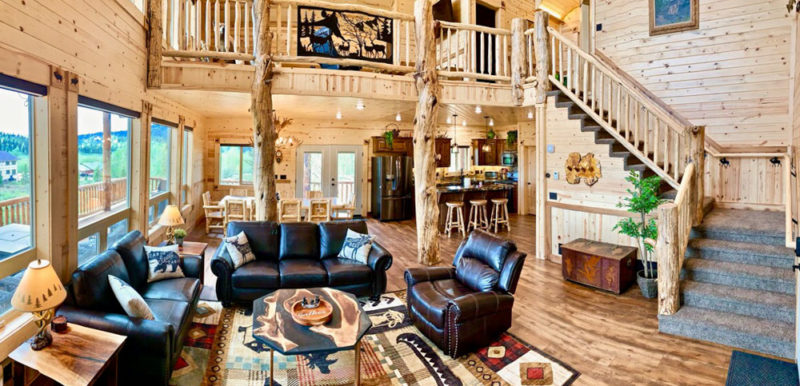 Best Airbnbs near Yellowstone National Park: Imperial Elk Lodge