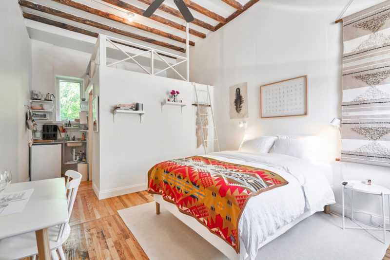 Best Brooklyn Airbnbs & Vacation Rentals: Cozy Carriage House
