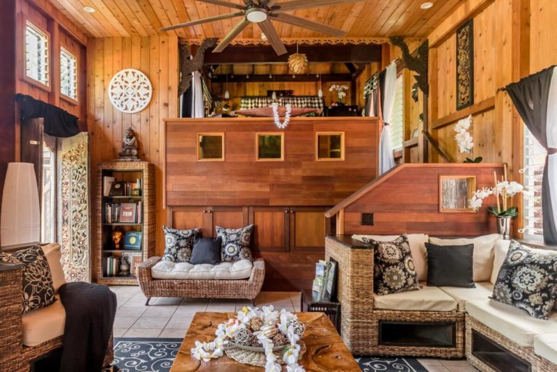 Cool Airbnbs Big Island, Hawaii: Oceanfront Balinese House