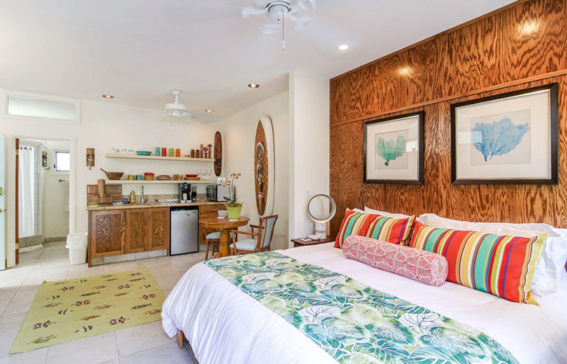 Cool Kailua Airbnbs & Vacation Rentals: Tiki Room